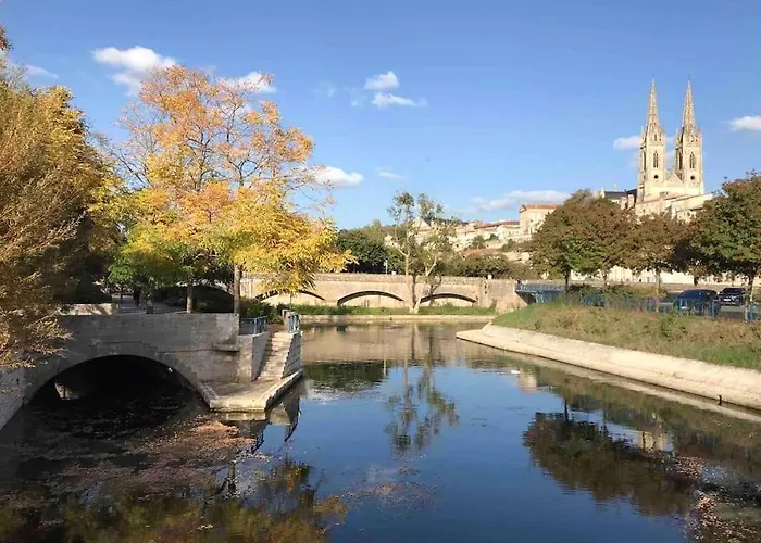 L'atelier D'emilie 아파트 Bessines